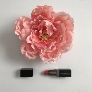 Smashbox 💄Matte Lipstick in “Totes”